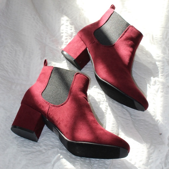 🆕️//The Nellie// Burgundy Casual Bootie - Picture 5 of 7